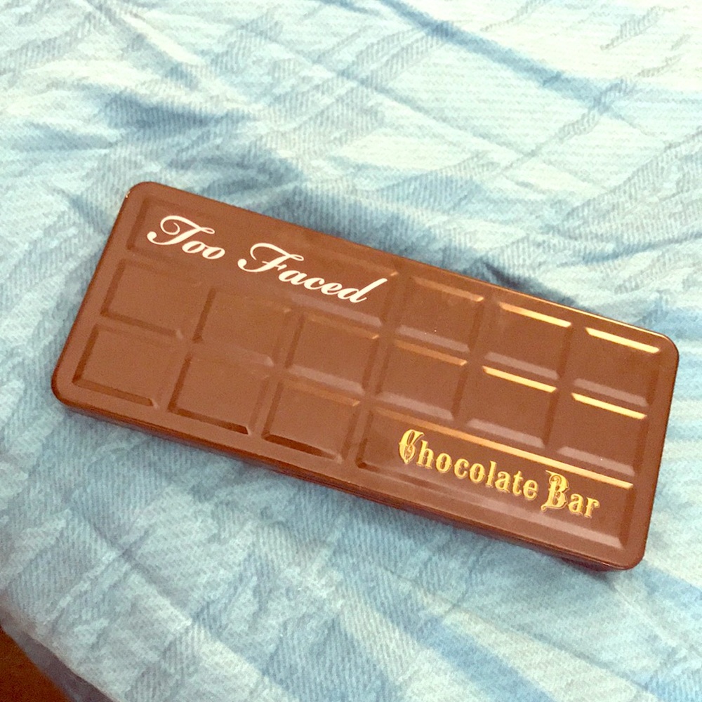Too faced Chocolate Bar
